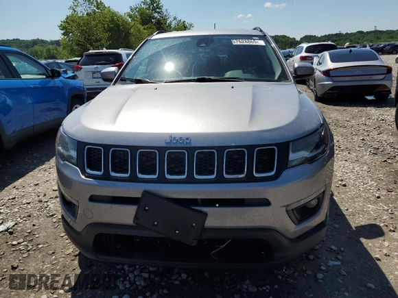 2018 Jeep Compass Latitude z VIN 3C4NJDBB6JT392821, wystawiony jako Copart lot #57628865 z przebiegiem 217 327 mil mil oraz Szkoda całkowita • Salvage title. Historia ofert i sprzedaży dostępna na DreamBid. Obrazek 5.