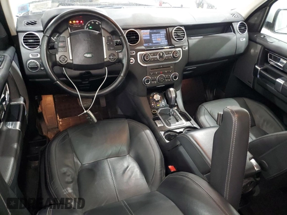 2011 Land Rover LR4 Lux with VIN SALAK2D46BA585602, listed as a Copart auction lot 54213545 with 200,777 mi miles and Salvage title. Bid and sale history available at DreamBid. Image 8.