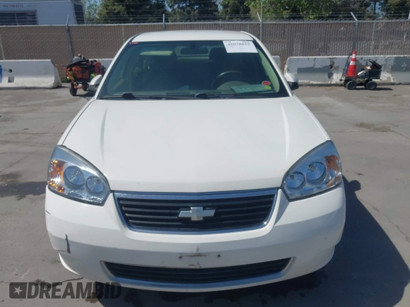 2007 Chevrolet Malibu Maxx LT with VIN 1G1ZT68N97F234591, listed as a IAAI auction lot 42078855 with 199,274 mi miles. Bid and sale history available at carsss.com. Image 6.