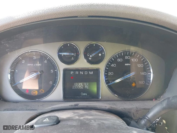 2007 Cadillac Escalade with VIN 1GYFK63887R301642, listed as a IAAI auction lot 41981720 with 233,352 mi miles. Bid and sale history available at carsss.com. Image 7.