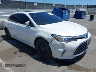 2017 Toyota Avalon XLE z VIN 4T1BK1EB2HU250987, wystawiony jako IAAI lot #42080162 z przebiegiem 71 118 mil mil oraz . Historia ofert i sprzedaży dostępna na DreamBid. Obrazek 1.