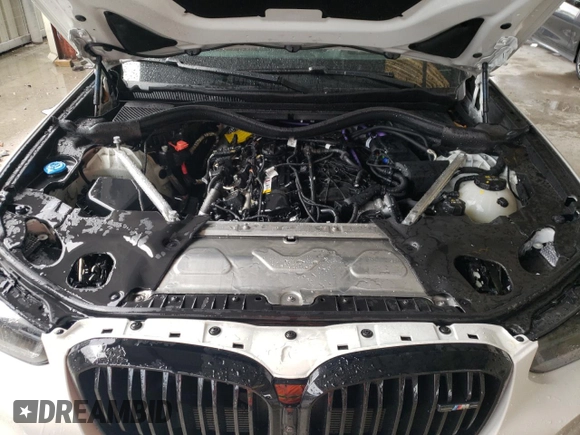 2024 BMW X4 M40i with VIN 5UX43DT05R9T40120, listed as a Copart auction lot 60976684 with 8,279 mi miles and Non Repairable. Bid and sale history available at carsss.com. Image 12.