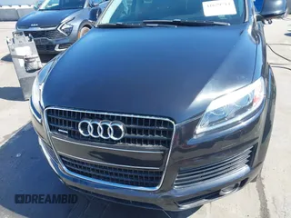 2007 Audi Q7 4.2L Premium with VIN WA1EV74L77D069608, listed as a IAAI auction lot 41679714 with 129,954 mi miles. Bid and sale history available at carsss.com. Image 6.