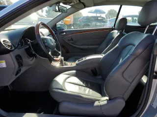 2007 Mercedes-Benz CLK 550 with VIN WDBTK72F27T076330, listed as a Copart auction lot 80770694 with 126,018 mi miles and Salvage Title. Bid and sale history available at DreamBid. Image 7.