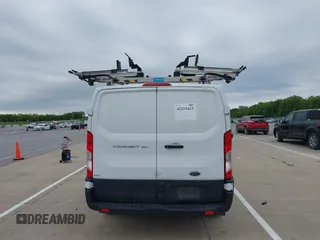 2020 Ford Transit Cargo z VIN 1FTYE1Y85LKA25294, wystawiony jako IAAI lot #42215415 z przebiegiem 228 287 mil mil oraz . Historia ofert i sprzedaży dostępna na DreamBid. Obrazek 16.