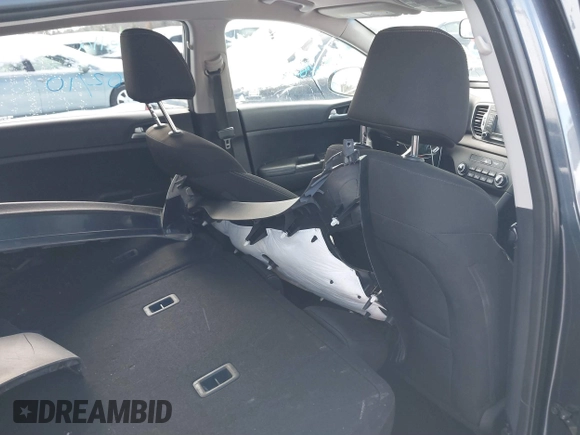 2017 Kia Sportage LX with VIN KNDPMCAC5H7296441, listed as a IAAI auction lot 41585438 with 162,072 mi miles and . Bid and sale history available at carsss.com. Image 8.