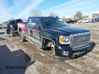 2016 GMC Sierra 2500HD Denali z VIN 1GT12UE80GF115452, wystawiony jako IAAI lot #41537973 z przebiegiem 182 800 mil mil oraz . Historia ofert i sprzedaży dostępna na DreamBid. Obrazek 1.