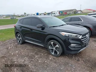 2018 Hyundai Tucson Sport z VIN KM8J3CAL2JU810385, wystawiony jako IAAI lot #42282646 z przebiegiem 159 312 mil mil oraz . Historia ofert i sprzedaży dostępna na DreamBid. Obrazek 1.