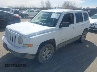 2012 Jeep Patriot Sport with VIN 1C4NJRBBXCD576424, listed as a IAAI auction lot 41823663 with 194,765 mi miles and . Bid and sale history available at carsss.com. Image 2.