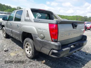 2003 Chevrolet Avalanche with VIN 3GNEC13T23G115201, listed as a IAAI auction lot 42088952 with 1 mi miles. Bid and sale history available at carsss.com. Image 3.