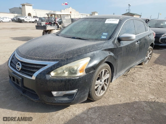 2013 Nissan Altima 2.5 SV with VIN 1N4AL3APXDN489580, listed as a IAAI auction lot 41858841 with 185,950 mi miles. Bid and sale history available at carsss.com. Image 2.