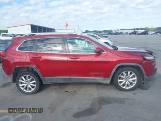 2016 Jeep Cherokee Limited with VIN 1C4PJLDSXGW127497, listed as a IAAI auction lot 42173536 with 240,866 mi miles and . Bid and sale history available at DreamBid. Image 13.