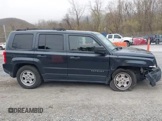 2014 Jeep Patriot Sport with VIN 1C4NJPBB7ED822885, listed as a IAAI auction lot 41947079 with 76,740 mi miles. Bid and sale history available at carsss.com. Image 13.