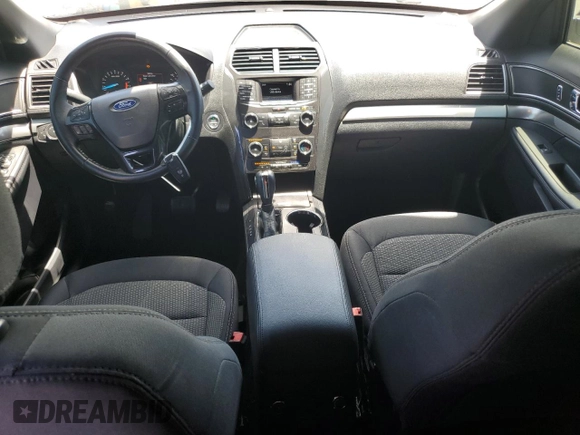 2019 Ford Explorer XLT z VIN 1FM5K8D89KGA28349, wystawiony jako Copart lot #61260465 z przebiegiem 26 254 mil mil oraz Szkoda całkowita • Salvage title. Historia ofert i sprzedaży dostępna na DreamBid. Obrazek 8.