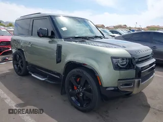 2021 Land Rover Defender z VIN SALEX6RU9M2052319, wystawiony jako IAAI lot #42378394 z przebiegiem 30 822 mil mil oraz . Historia ofert i sprzedaży dostępna na DreamBid. Obrazek 1.