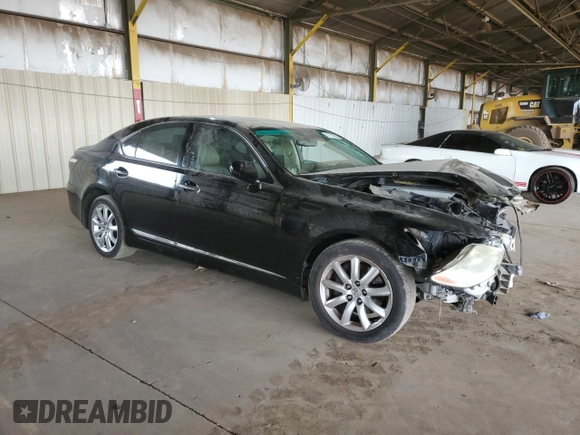 2008 Lexus LS with VIN JTHBL46F385071872, listed as a Copart auction lot 51132455 with 208,957 mi miles and Salvage Title. Bid and sale history available at carsss.com. Image 4.