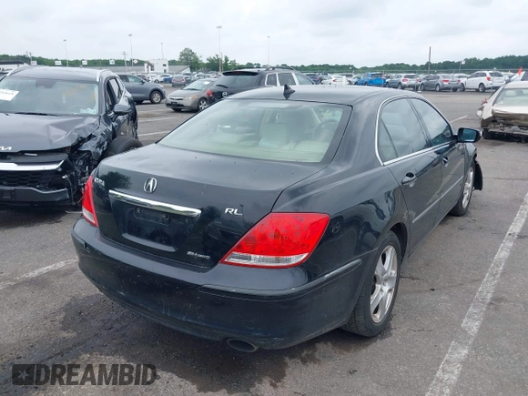 2005 Acura RL with VIN JH4KB16555C015724, listed as a IAAI auction lot 42634598 with 241,510 mi miles and . Bid and sale history available at DreamBid. Image 4.