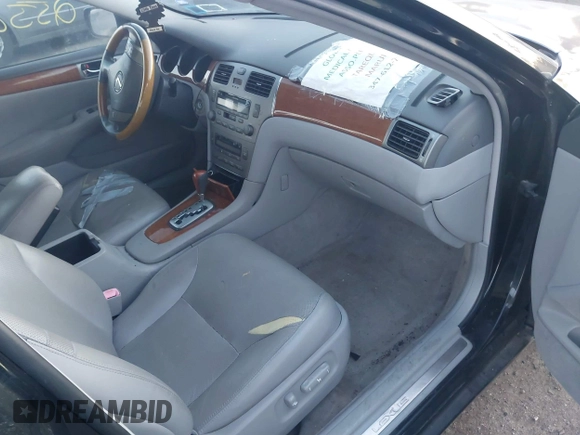 2005 Lexus ES with VIN JTHBA30G655112802, listed as a IAAI auction lot 41766169 with Not Provided miles. Bid and sale history available at carsss.com. Image 5.
