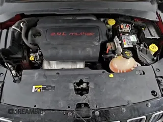 2018 Jeep Compass Latitude z VIN 3C4NJCBBXJT227588, wystawiony jako Copart lot #81427685 z przebiegiem 157 992 mil mil oraz Czysty tytuł • Clean title. Historia ofert i sprzedaży dostępna na DreamBid. Obrazek 14.