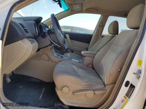 2011 Toyota Highlander with VIN 5TDZK3EHXBS027630, listed as a Copart auction lot 49255195 with 189,829 mi miles and Clean Title. Bid and sale history available at carsss.com. Image 7.