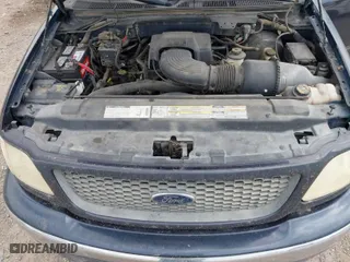 2000 Ford F-150 XL with VIN 1FTRX18L6YNB68229, listed as a IAAI auction lot 40141907 with 1 mi miles. Bid and sale history available at carsss.com. Image 10.