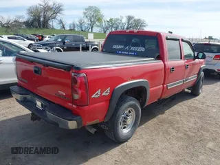 2003 Chevrolet Silverado 1500HD LS z VIN 1GCGK13U43F150515, wystawiony jako IAAI lot #42135449 z przebiegiem 171 015 mil mil oraz . Historia ofert i sprzedaży dostępna na DreamBid. Obrazek 4.