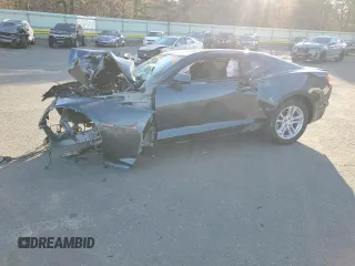 2020 Chevrolet Camaro 1LS z VIN 1G1FB1RX7L0103682, wystawiony jako Copart lot #45270505 z przebiegiem Nie podano mil oraz Szkoda całkowita • Salvage title. Historia ofert i sprzedaży dostępna na DreamBid. Obrazek 1.