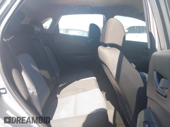 2021 Hyundai Kona SE z VIN KM8K1CAA3MU674975, wystawiony jako IAAI lot #42043579 z przebiegiem 52 240 mil mil oraz . Historia ofert i sprzedaży dostępna na DreamBid. Obrazek 8.