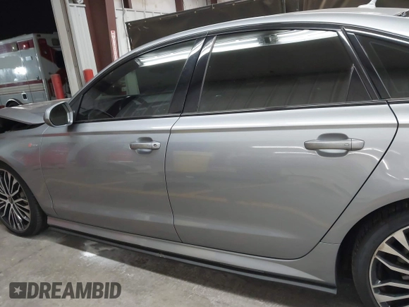 2017 Audi A6 Premium Plus z VIN WAUF2AFC9HN128728, wystawiony jako IAAI lot #41699063 z przebiegiem 110 475 mil mil oraz . Historia ofert i sprzedaży dostępna na DreamBid. Obrazek 14.