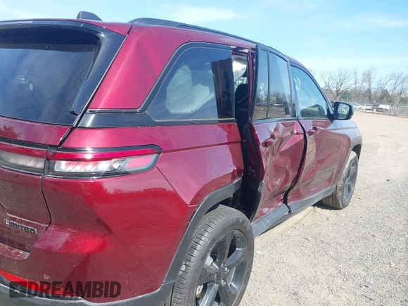 2025 Jeep Grand Cherokee Limited with VIN 1C4RJHBG3SC267325, listed as a IAAI auction lot 42051651 with 5,610 mi miles. Bid and sale history available at carsss.com. Image 12.