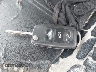 2015 Volkswagen Passat SE с VIN 1VWBV7A32FC034506, выставлен на аукционе IAAI как лот 42448158 с пробегом 312 926 миль миль и . История ставок и продаж доступна на DreamBid. Изображение 11.