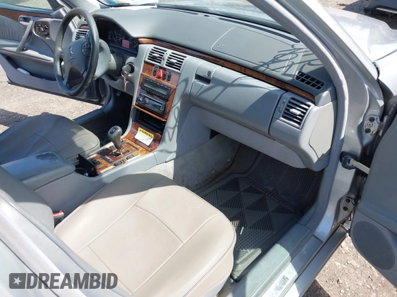 2000 Mercedes-Benz E 320 with VIN WDBJF65J9YB129649, listed as a IAAI auction lot 42020958 with 192,622 mi miles and . Bid and sale history available at DreamBid. Image 5.