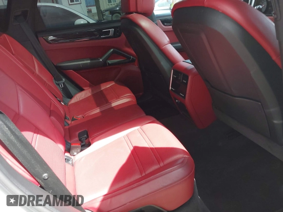 2019 Porsche Cayenne с VIN WP1AA2AY3KDA14678, выставлен на аукционе IAAI как лот 42289286 с пробегом 46 015 миль миль и . История ставок и продаж доступна на DreamBid. Изображение 8.