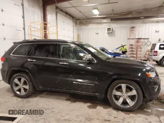 2015 Jeep Grand Cherokee Overland with VIN 1C4RJFCT7FC612930, listed as a IAAI auction lot 41485240 with 189,564 mi miles. Bid and sale history available at carsss.com. Image 13.