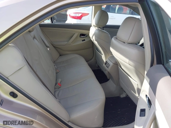 2008 Toyota Camry Hybrid with VIN 4T1BB46K08U057835, listed as a IAAI auction lot 41821699 with 121,183 mi miles. Bid and sale history available at carsss.com. Image 8.