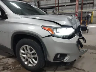 2020 Chevrolet Traverse LT Cloth with VIN 1GNEVGKWXLJ251423, listed as a IAAI auction lot 41650180 with 28,815 mi miles. Bid and sale history available at carsss.com. Image 18.