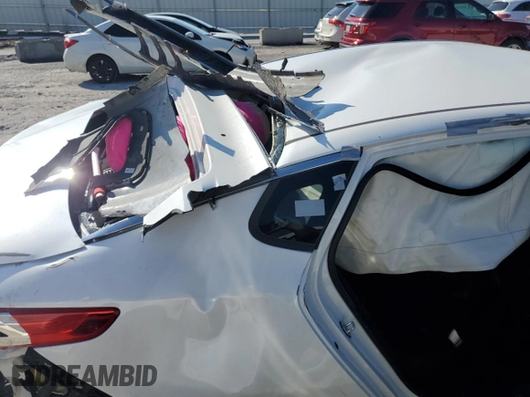 2020 Kia Optima LX z VIN 5XXGT4L3XLG432729, wystawiony jako Copart lot #47398654 z przebiegiem Nie podano mil oraz Nie do naprawy • Non repairable. Historia ofert i sprzedaży dostępna na DreamBid. Obrazek 12.