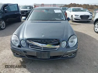 2008 Mercedes-Benz E-Class Luxury 3.5L with VIN WDBUF56X68B220680, listed as a IAAI auction lot 41816698 with 221,219 mi miles. Bid and sale history available at carsss.com. Image 12.
