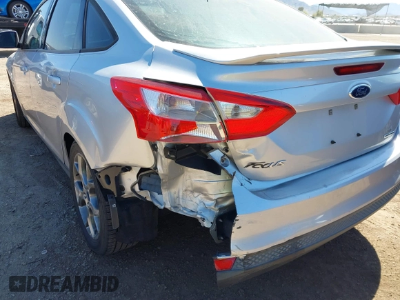2014 Ford Focus SE with VIN 1FADP3F25EL199002, listed as a IAAI auction lot 41872781 with 150,548 mi miles. Bid and sale history available at carsss.com. Image 6.