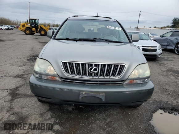 2001 Lexus RX 300 with VIN JTJHF10U810223492, listed as a Copart auction lot 51623115 with 124,459 mi miles and Salvage Title. Bid and sale history available at DreamBid. Image 5.