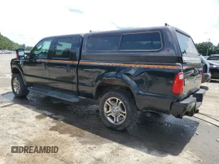 2008 Ford F-250 XL with VIN 1FTSW21R88ED30385, listed as a Copart auction lot 60608995 with 134,048 mi miles and Salvage title. Bid and sale history available at DreamBid. Image 2.