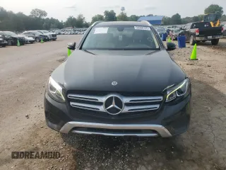 2019 Mercedes-Benz GLC 300 with VIN WDC0G4JB1KF589640, listed as a Copart auction lot 58908725 with 98,190 mi miles and Salvage title. Bid and sale history available at DreamBid. Image 5.