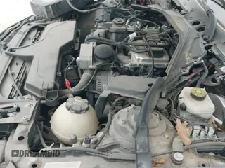 2016 BMW 3 Series 320i xDrive z VIN WBA8A3C51GK689115, wystawiony jako IAAI lot #41933558 z przebiegiem 69 625 mil mil oraz . Historia ofert i sprzedaży dostępna na DreamBid. Obrazek 19.