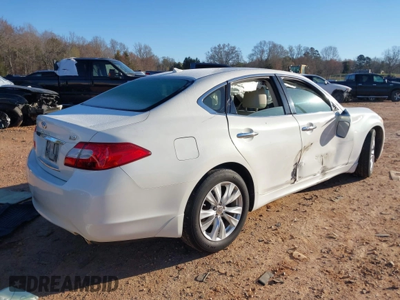 2011 Infiniti M37 with VIN JN1BY1AP5BM323915, listed as a IAAI auction lot 41822773 with 184,129 mi miles. Bid and sale history available at carsss.com. Image 4.