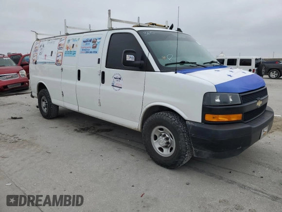 2018 Chevrolet Express Cargo with VIN 1GCWGBFPXJ1262805, listed as a Copart auction lot 42833655 with 139,417 mi miles and Salvage title. Bid and sale history available at DreamBid. Image 4.