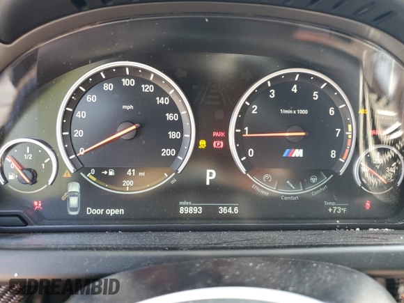 2017 BMW M6 z VIN WBS6E9C53HG437414, wystawiony jako Copart lot #61141685 z przebiegiem 89 893 mil mil oraz Szkoda całkowita • Salvage title. Historia ofert i sprzedaży dostępna na DreamBid. Obrazek 9.