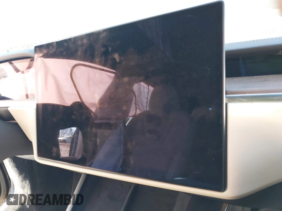 2021 Tesla Model S Long Range z VIN 5YJSA1E50MF438864, wystawiony jako IAAI lot #41190778 z przebiegiem Nie podano mil oraz . Historia ofert i sprzedaży dostępna na DreamBid. Obrazek 16.