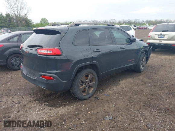 2016 Jeep Cherokee Latitude with VIN 1C4PJMCB6GW301105, listed as a IAAI auction lot 42045795 with 105,758 mi miles and . Bid and sale history available at carsss.com. Image 4.