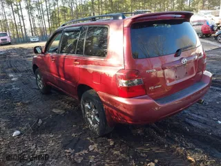 2007 Toyota Highlander w/3rd Row with VIN JTEEP21A670226246, listed as a IAAI auction lot 41686855 with 236,804 mi miles. Bid and sale history available at carsss.com. Image 3.