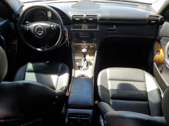 2007 Mercedes-Benz C 230 Sport with VIN WDBRF52HX7A949404, listed as a Copart auction lot 58180275 with 120,495 mi miles and Clean title. Bid and sale history available at DreamBid. Image 8.